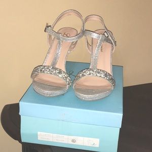 Lorraine Silver Dress shoes